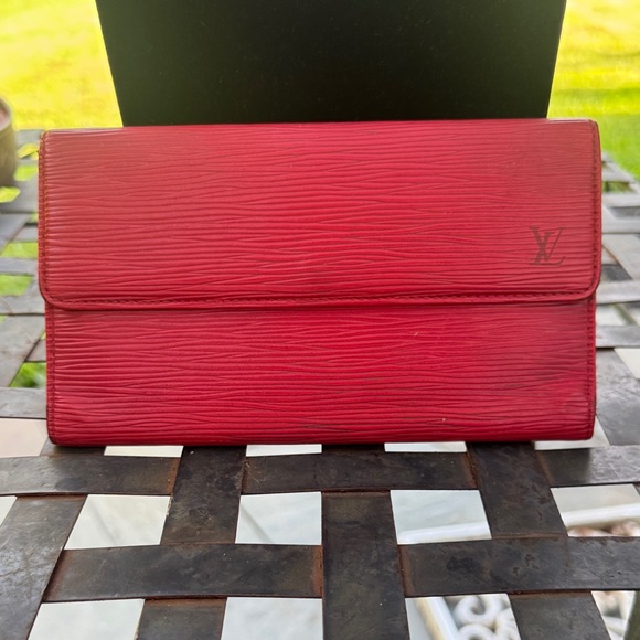 Louis Vuitton Scarlet Epi Leather wallet - Picture 1 of 14